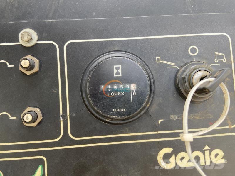 Genie Z51/30J Nacelles articulées