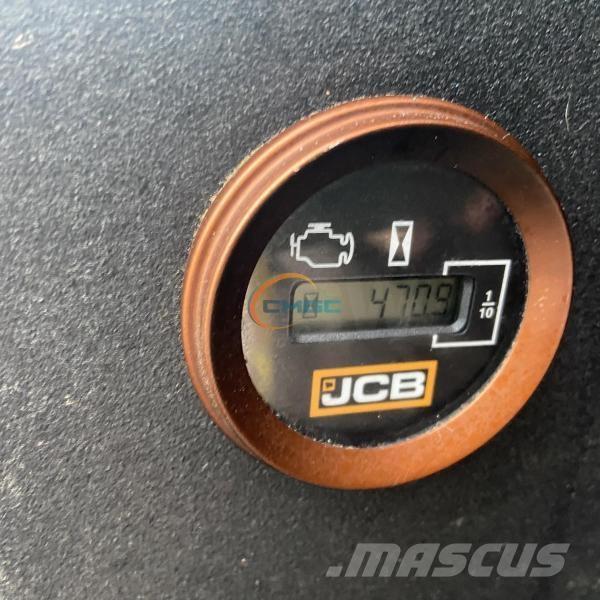 JCB 19C1 Pelle sur pneus