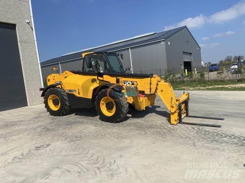 JCB 540-140 Chariot télescopique