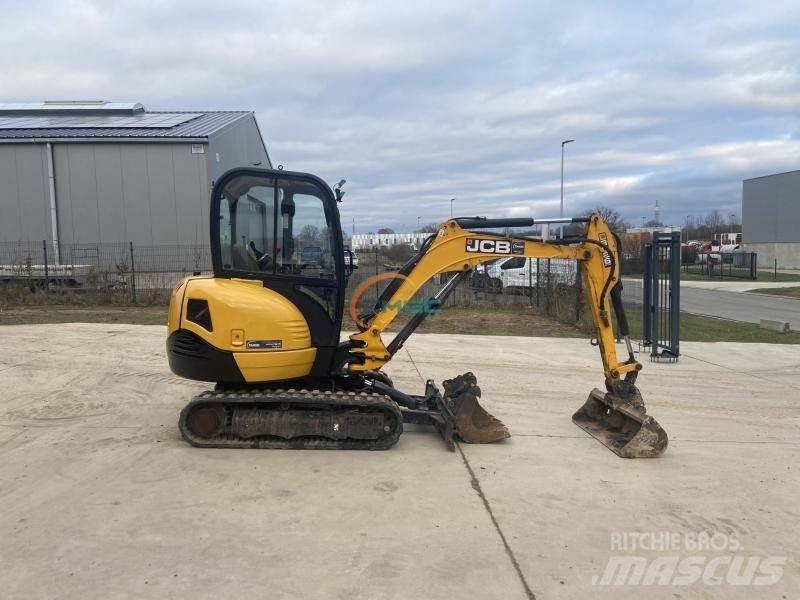 JCB 802 Pelle sur pneus