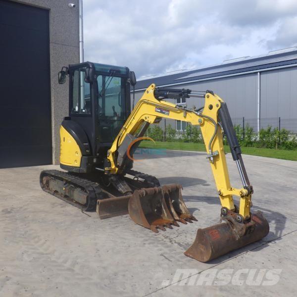 Yanmar VIO 26-6 Pelle sur pneus
