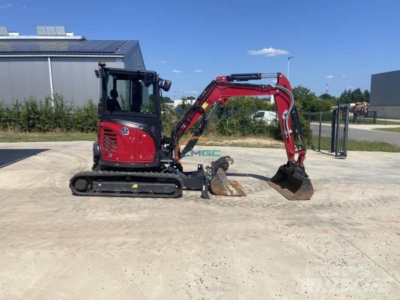 Yanmar VIO38-6 Pelle sur pneus