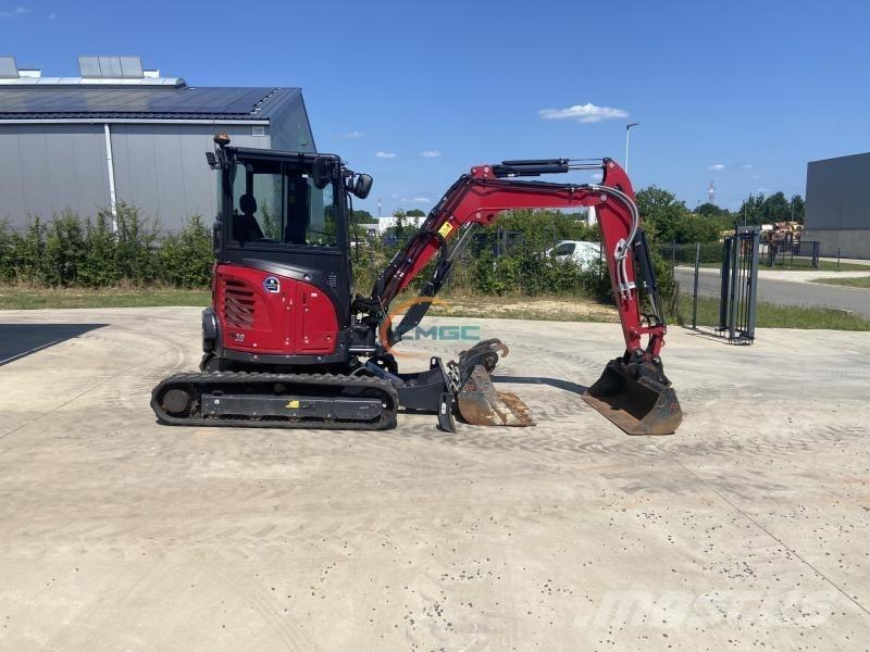 Yanmar VIO38-6 Pelle sur pneus