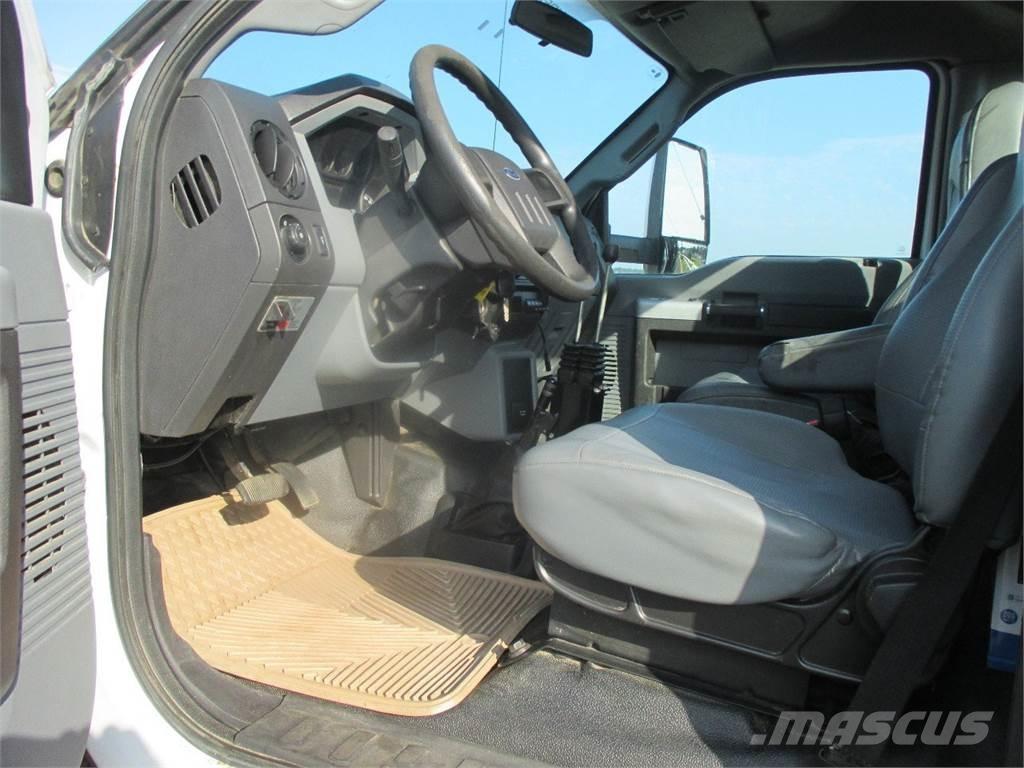 Ford F750 Camion ampliroll