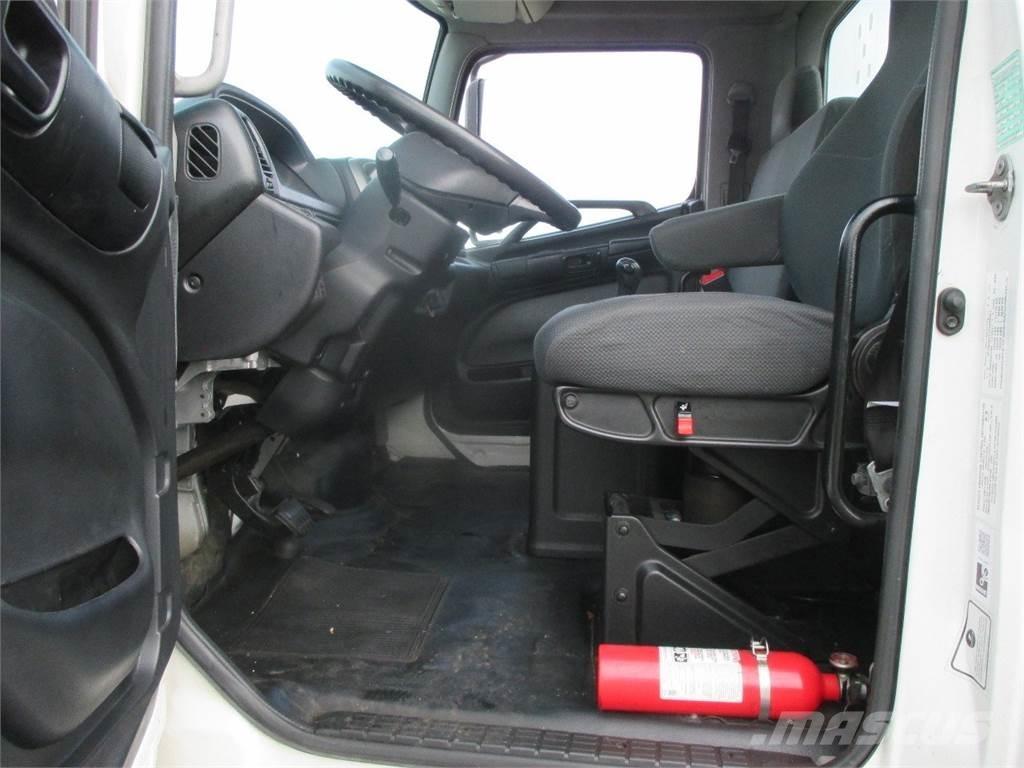 Hino 268 Châssis cabine
