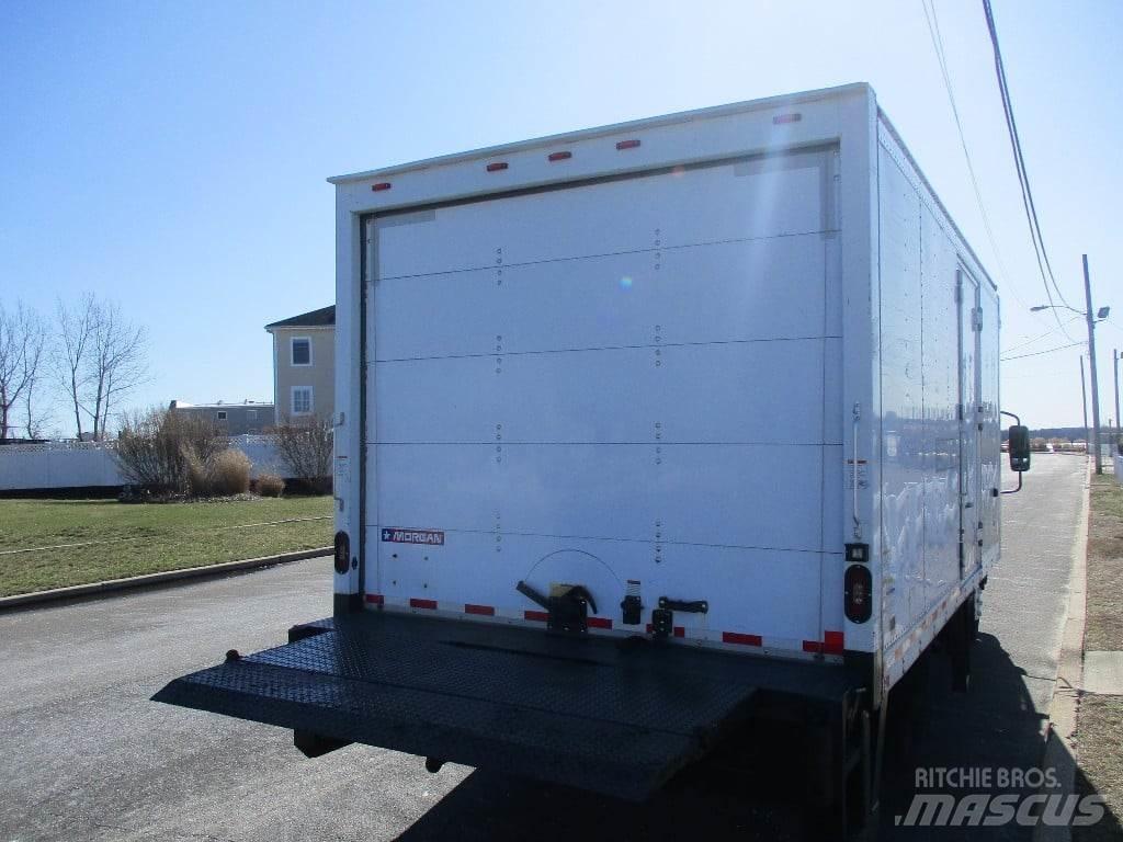 Isuzu NPR Camion Fourgon