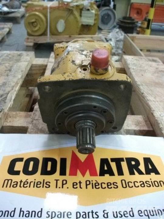 CAT 213 Hydraulique