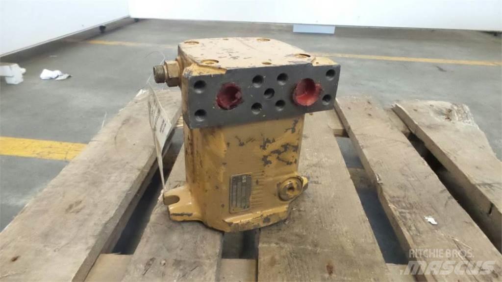 CAT 213B Hydraulique