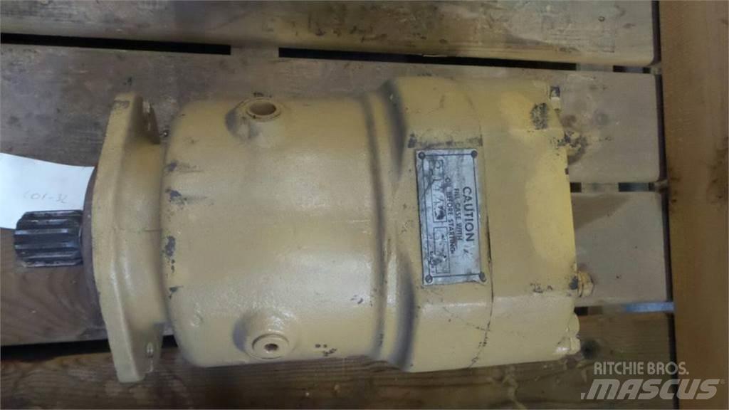 CAT 225 Hydraulique