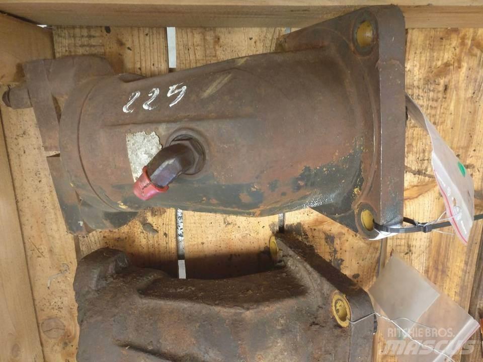 CAT 225B Hydraulique