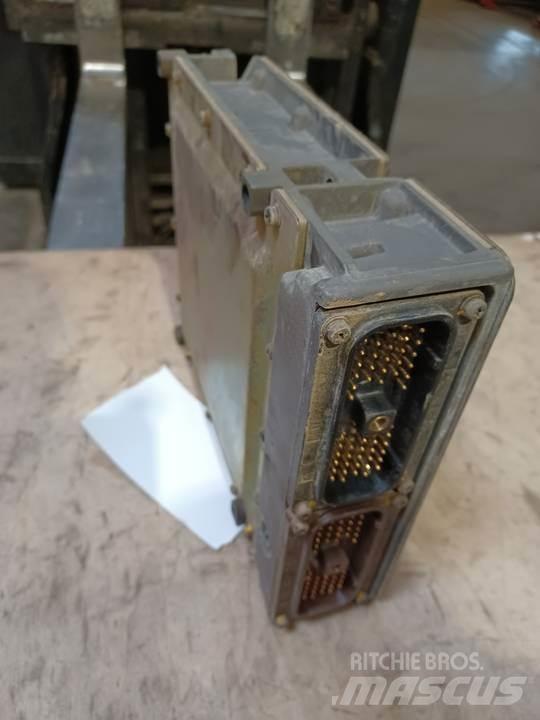 CAT 318C Cabine