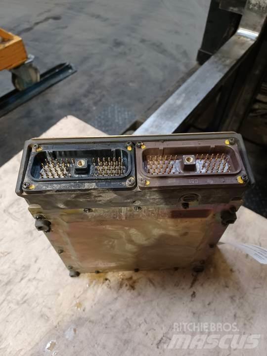 CAT 318C Cabine