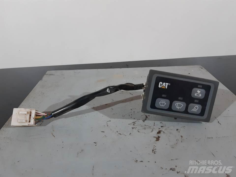 CAT 318C Cabine