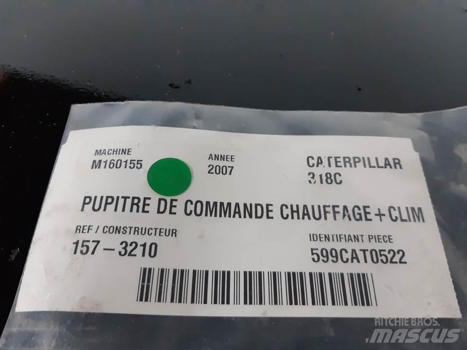 CAT 318C Cabine