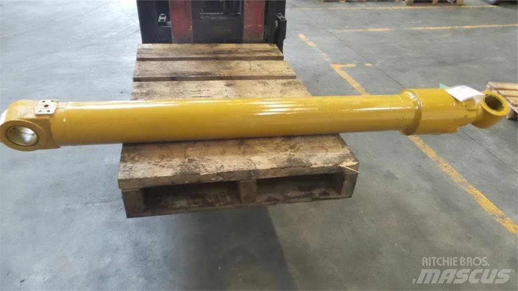 CAT 323D Hydraulique