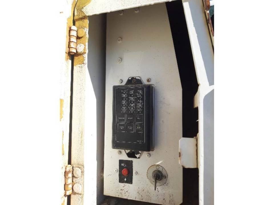 CAT 325LN Cabine