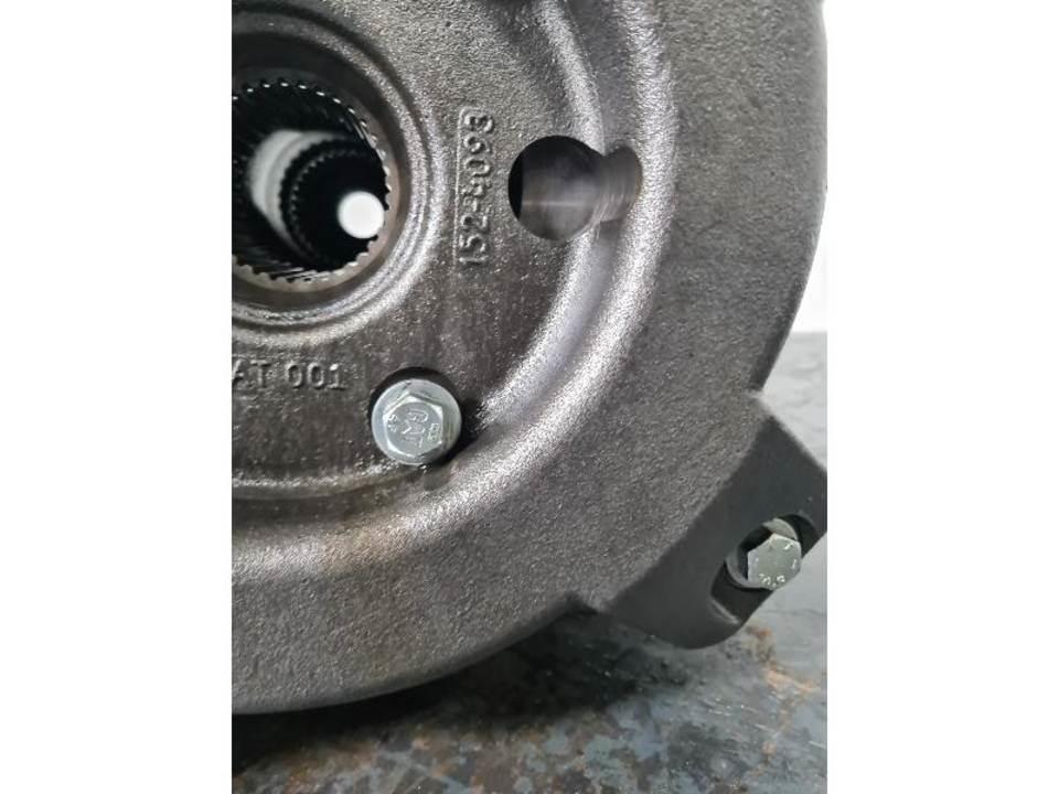 CAT 735 Transmission