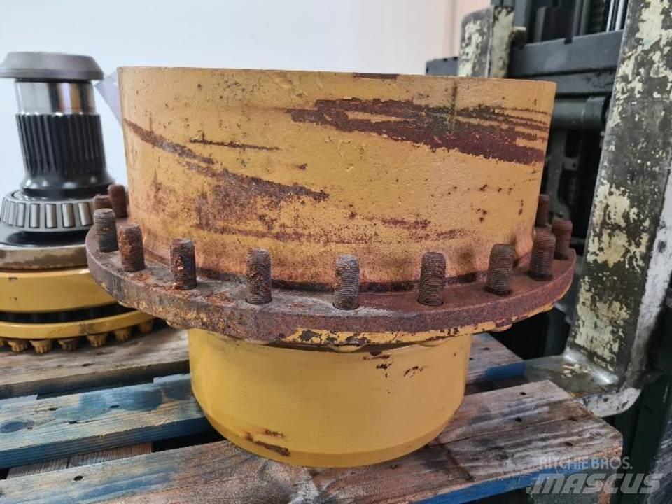 CAT 735 Transmission