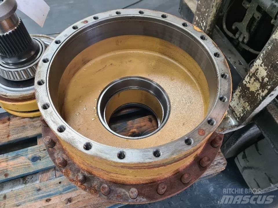 CAT 735 Transmission