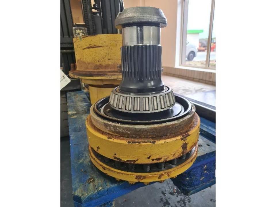 CAT 735 Transmission