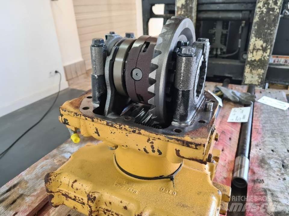 CAT 906H Transmission