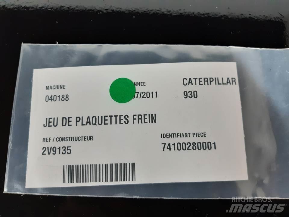 CAT 930 Chenilles