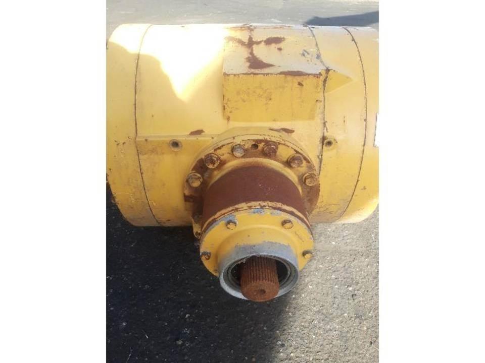 CAT 966H Transmission