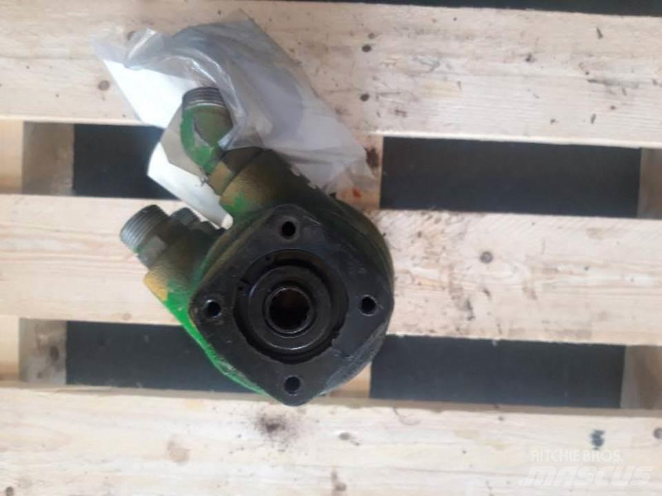 CAT IT18B Hydraulique