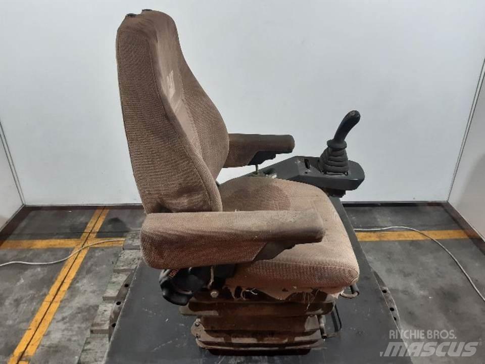CAT M312 Cabine