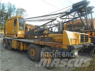 American 4450 Grues tout terrain