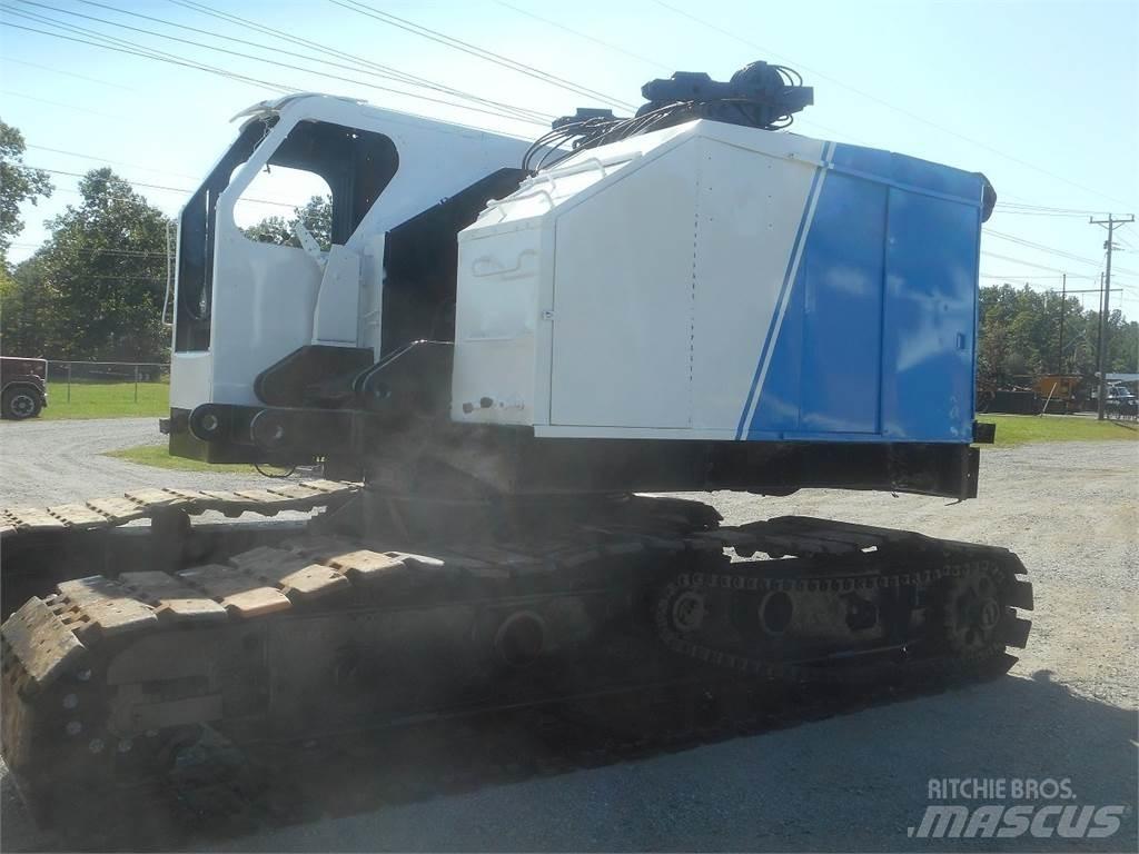 American 5299 Grue sur chenilles