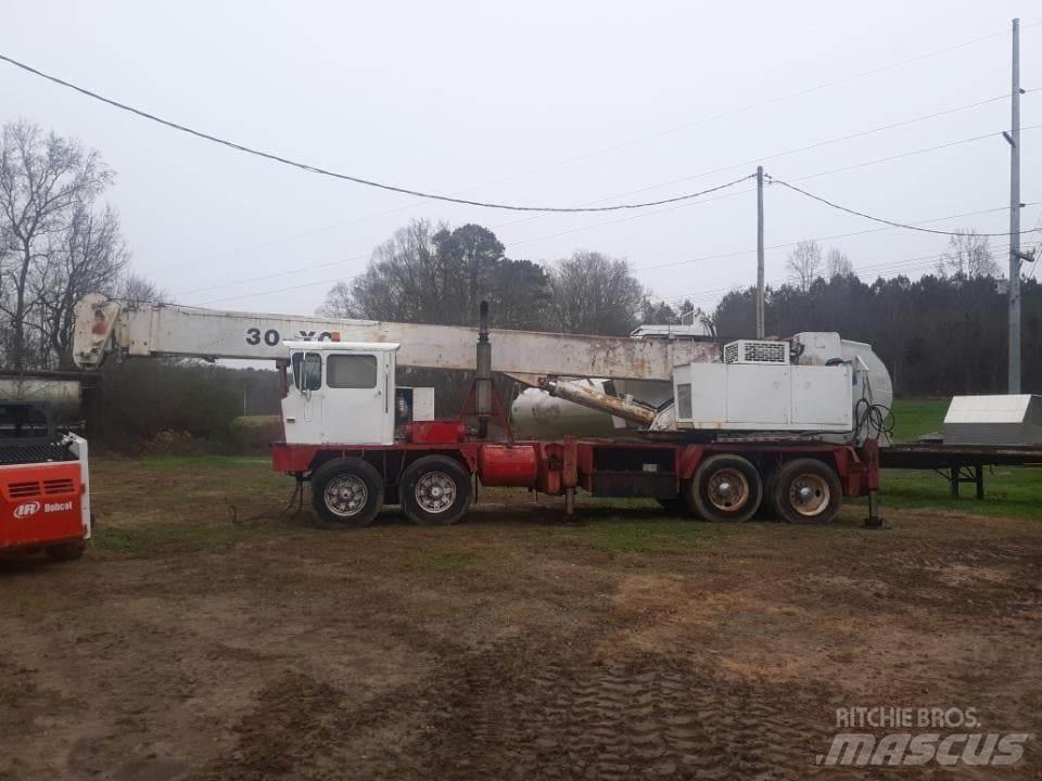 Bucyrus-Erie 30-XC Grues tout terrain