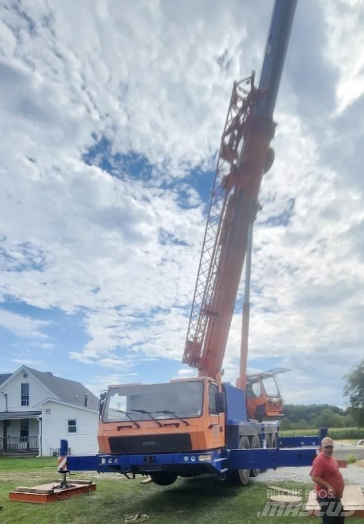 Grove GMK4075 Grues tout terrain