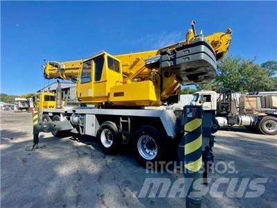 Grove TMS900E Grues tout terrain