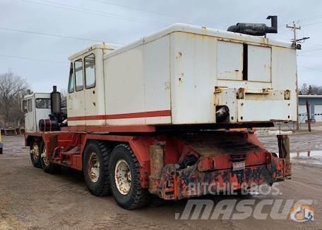 Link-Belt HC-218 Grues tout terrain