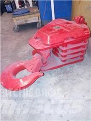 Lorain MCH 230E Grues tout terrain