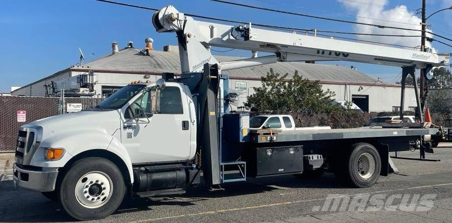 Manitex 1770 C Camion plateau ridelle avec grue