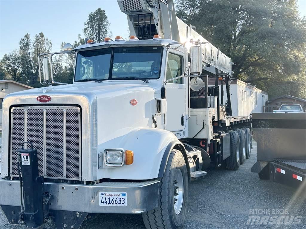 National 1400H Camion plateau ridelle avec grue