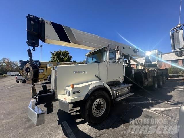 National 18142 Camion plateau ridelle avec grue