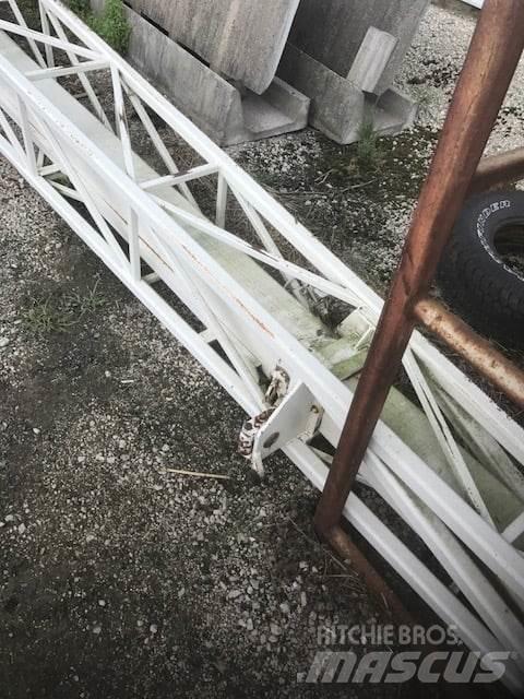 Terex  Bras et Godet