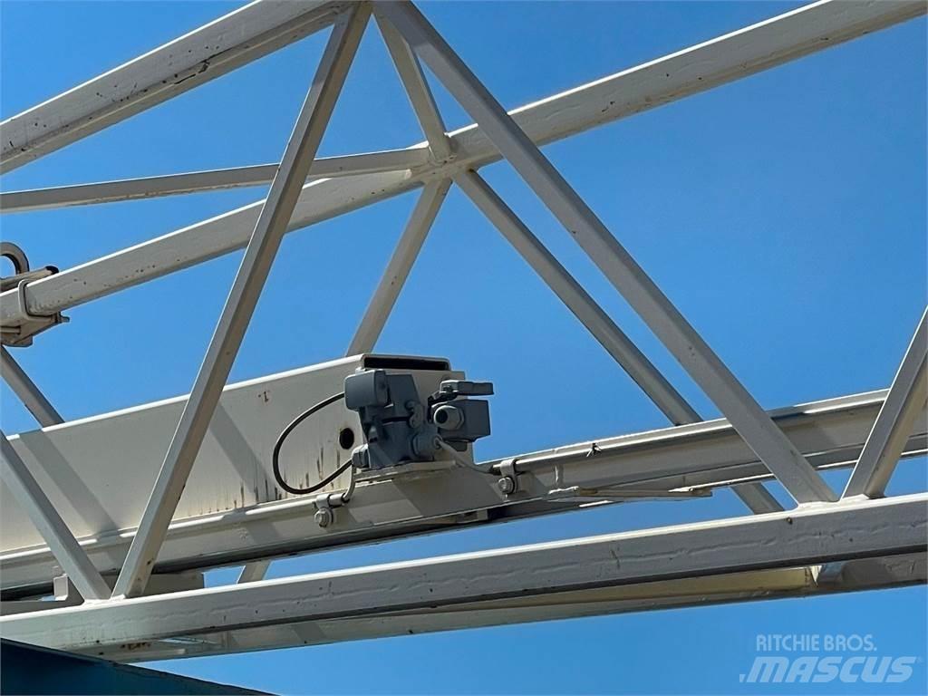 Terex  Bras et Godet