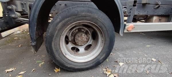 Avia A80 +CTS Camion ampliroll