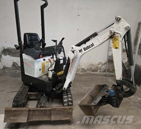Bobcat E10 Z Mini pelle < 7t
