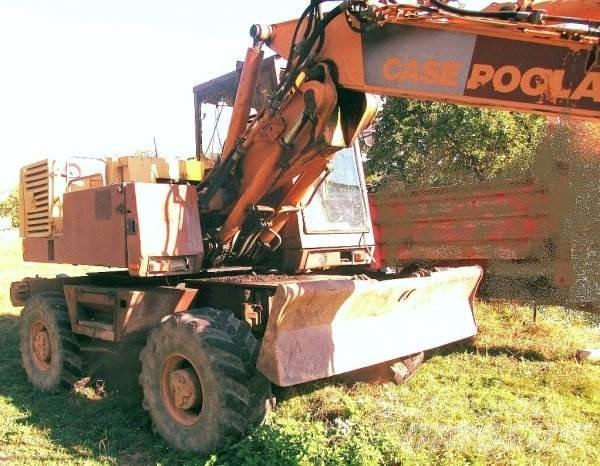 CASE 688 (Poclain) Pelle sur pneus