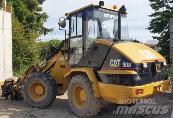 CAT 908 Chargeuse sur pneus