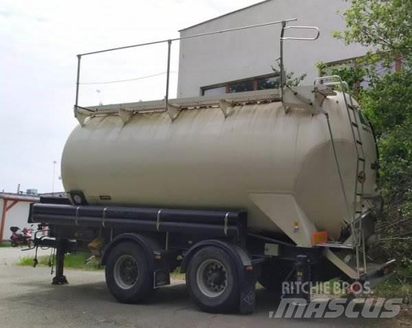 Feldbinder Kizh 30.2 Motrici cisterna