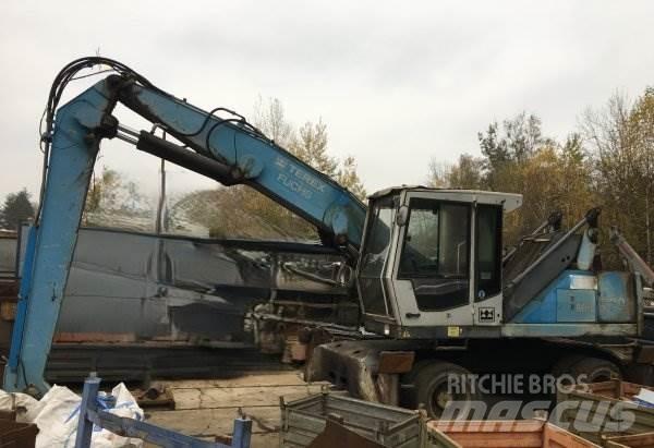 Fuchs MHL 320 Pelle à déchets