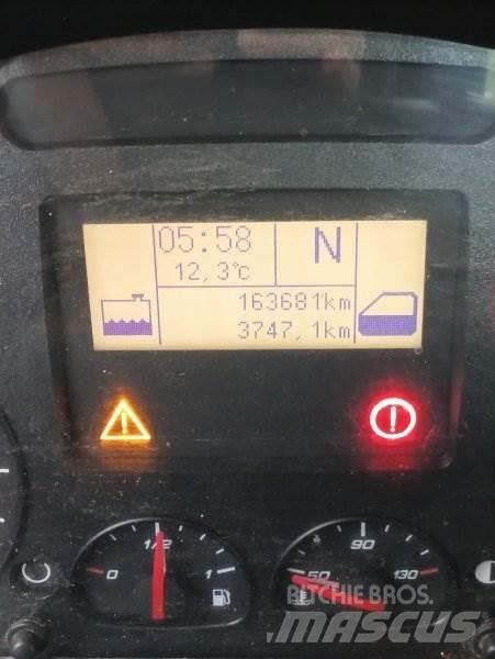 Iveco 150 EW Camion ampliroll