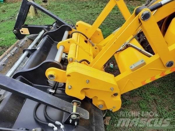 JCB 4CX +Piling Master Tractopelle