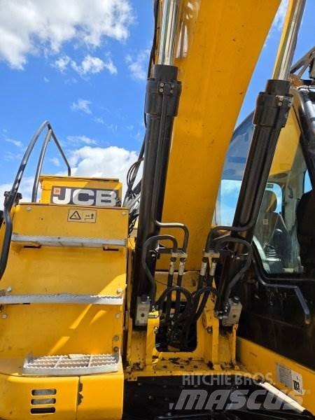 JCB JZ 235 LC Pelle sur chenilles